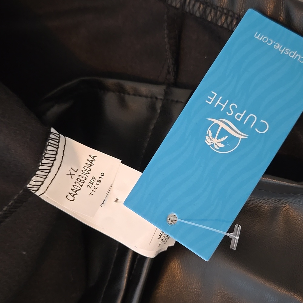 🍉 NWT Cupshe Vegan Leather Black Skirt XL - Picture 7 of 8